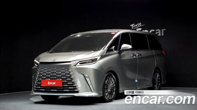 Lexus LM 2-го поколения 500h Royal - фото 0