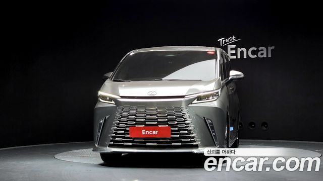 Lexus LM 2-го поколения 500h Royal - фото 2