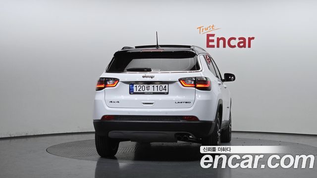 Jeep Compass 2-го поколения 2.4 Limitied AWD - фото 3