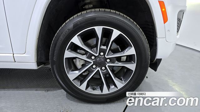 Jeep Cherokee WL L 3.6 Overland - фото 4
