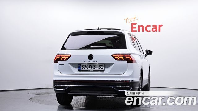 Volkswagen Tiguan Allspace 2.0 TSI Prestige - фото 3