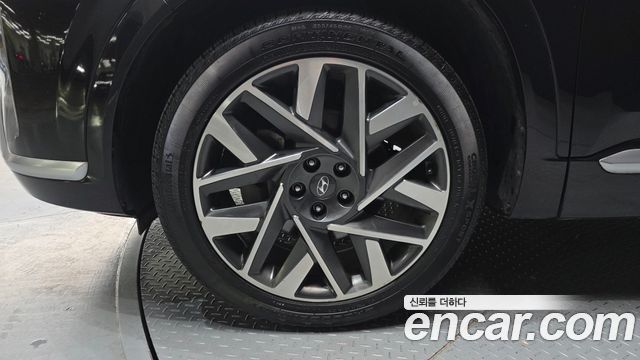 Hyundai Santafe New Diesel 2.2 4WD Calligraphy - фото 4