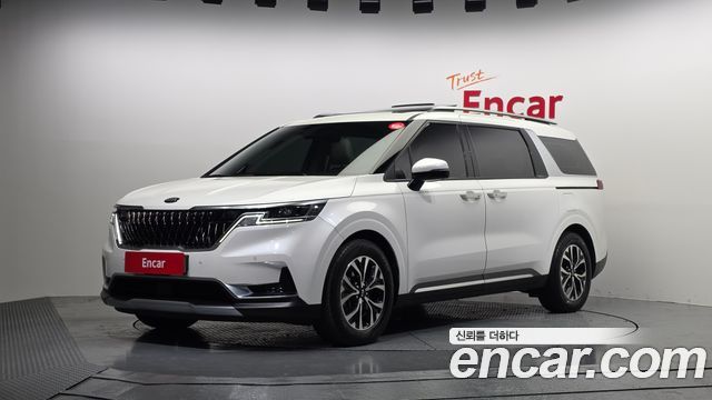 Kia Carnival 4-го поколения 9-Seater Noblesse - фото 0