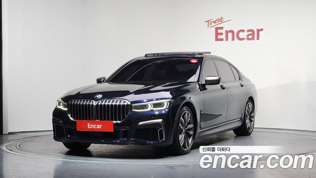 BMW 7 Series G11 M760Li xDrive - фото 0