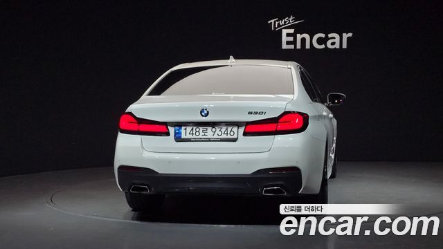 BMW 5 Series G30 530i M Sport Package - фото 3