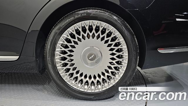 Genesis G90 3.8 AWD Premium Luxury - фото 4