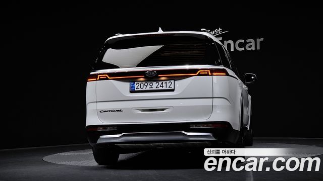 Kia Carnival 4-го поколения 9-Seater Signature - фото 3