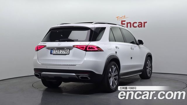 Mercedes-Benz GLE-Class W167 GLE300d 4MATIC - фото 1