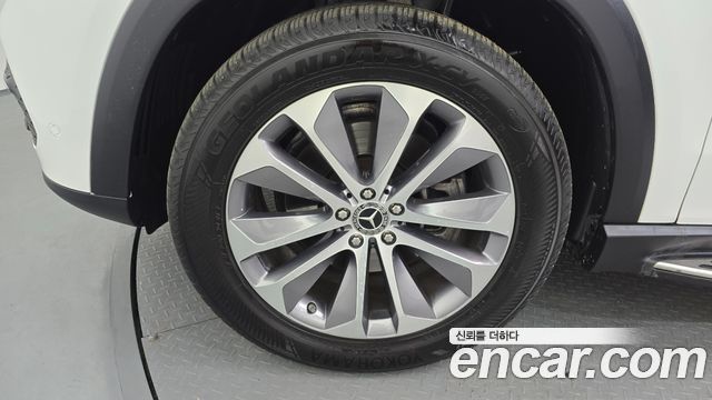 Mercedes-Benz GLE-Class W167 GLE300d 4MATIC - фото 4
