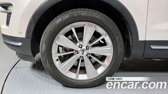 Ford Explorer 2.3 Limited 4WD 5th - фото 4