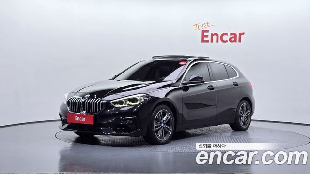 BMW 1 Series F40 120i Sports - фото 0