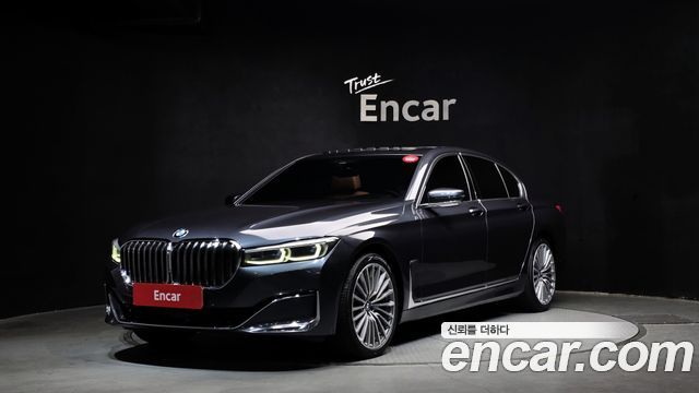 BMW 7 Series G11 730d xDrive Design Pure Excellence - фото 0