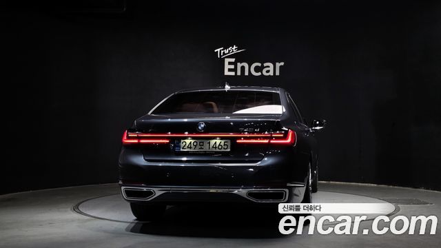 BMW 7 Series G11 730d xDrive Design Pure Excellence - фото 3