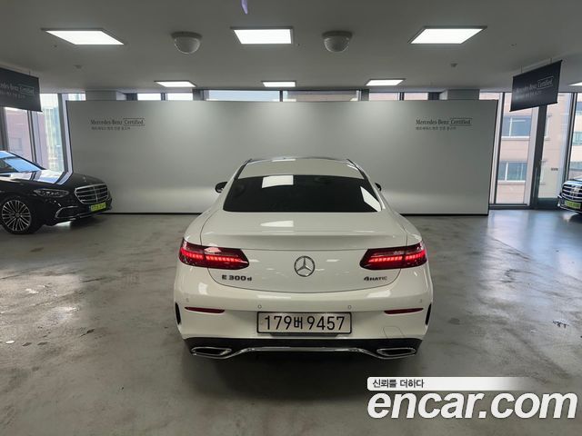 Mercedes-Benz E-Class W213 E300d 4MATIC Coupe - фото 3