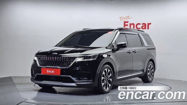 Kia Carnival 4-го поколения 9-Seater Signature - фото 0