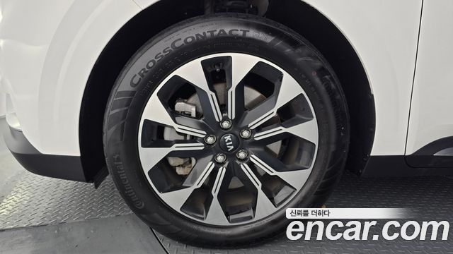 Kia Carnival 4-го поколения 9-Seater Signature - фото 4