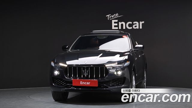 Maserati Levante 3.0 Diesel AWD GranLusso - фото 2