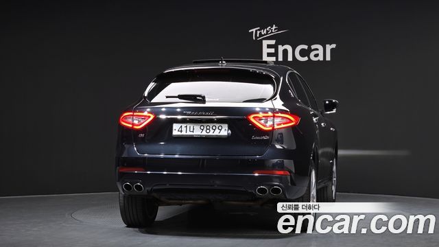 Maserati Levante 3.0 Diesel AWD GranLusso - фото 3