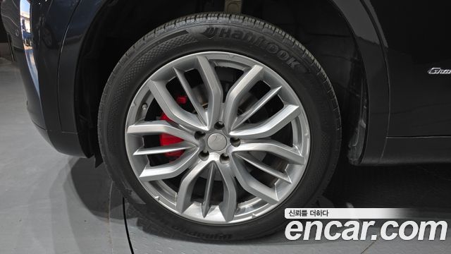 Maserati Levante 3.0 Diesel AWD GranLusso - фото 4
