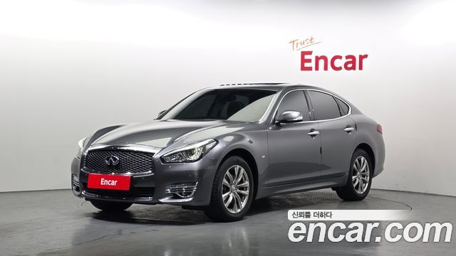 Infiniti Q70 3.7 AWD - фото 0