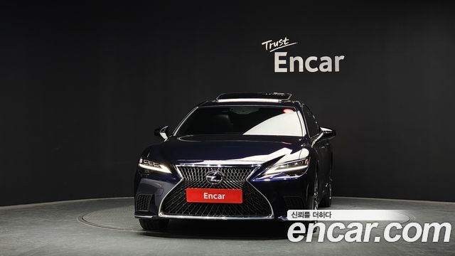 Lexus LS 500h 5-го поколения 3.5 Platinum AWD - фото 2
