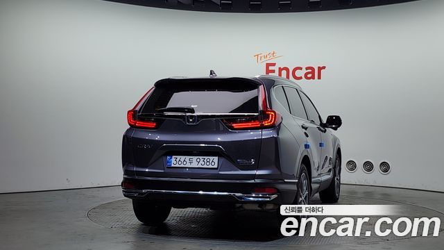 Honda CR-V 5-го поколения 2.0 Hybrid Touring 4WD - фото 3