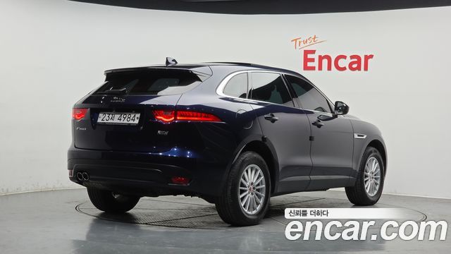 Jaguar F-PACE 20d Prestige - фото 1