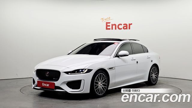 Jaguar XE D180 R-Dynamic S - фото 0