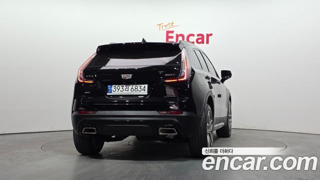 Cadillac XT4 2.0 Sport AWD - фото 3