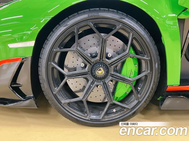 Lamborghini Aventador LP770-4 SVJ Roadster - фото 4