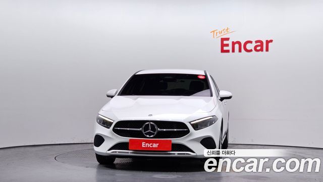 Mercedes-Benz A-Class W177 A220 Hatchback - фото 2