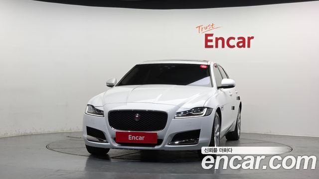 Jaguar XF X260 20d Portfolio - фото 2