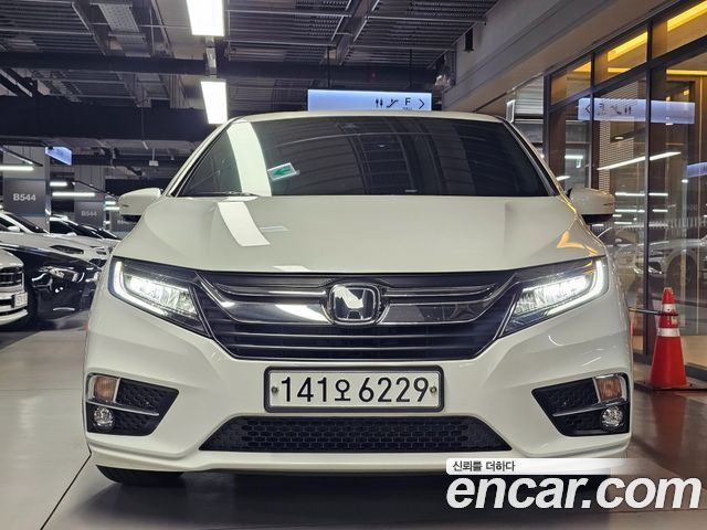 Honda Odyssey 3.5 5th - фото 0