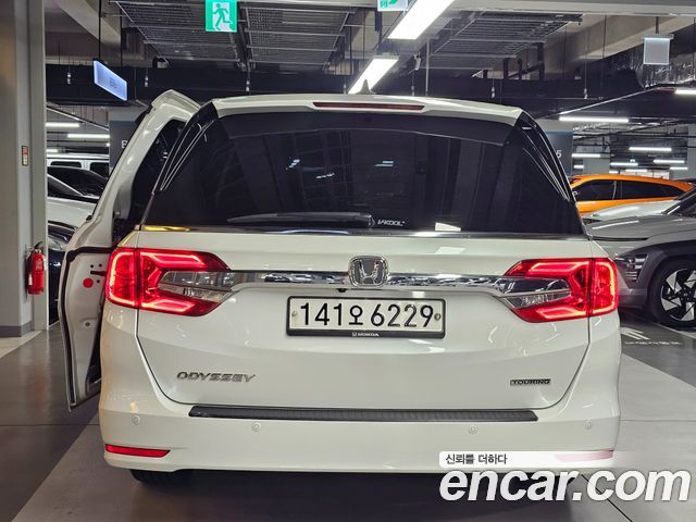 Honda Odyssey 3.5 5th - фото 3