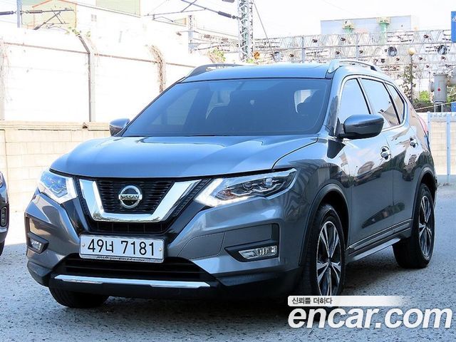 Nissan X-Trail 2.5 Smart 2WD - фото 1