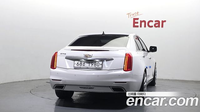 Cadillac CTS 3-го поколения 2.0 Luxury - фото 3