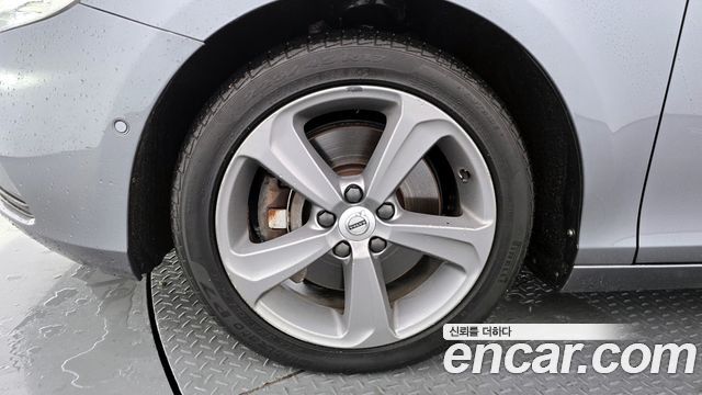 Volvo V40 D3 2nd - фото 4
