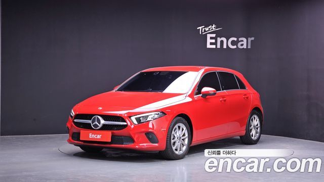 Mercedes-Benz A-Class W177 A220 Hatchback - фото 0