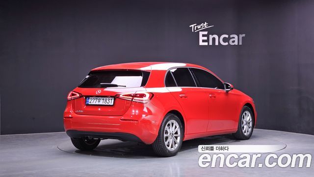 Mercedes-Benz A-Class W177 A220 Hatchback - фото 1