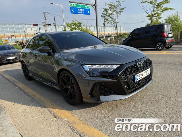 Audi RS3 2.5 TFSI Quattro - фото 1