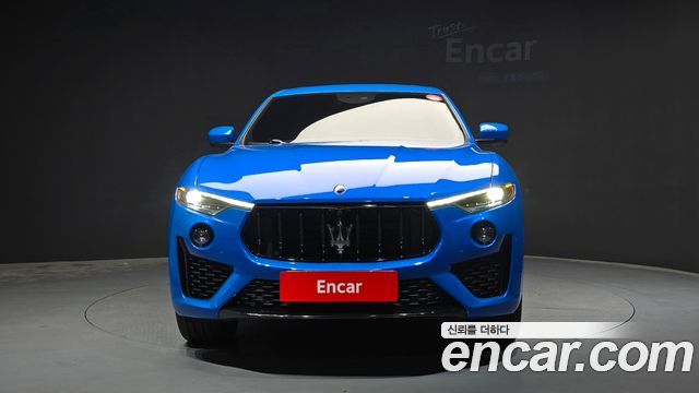 Maserati Levante 3.0 S AWD F Tributo - фото 2