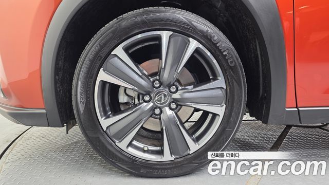 Lexus UX 250h 2.0 AWD - фото 3