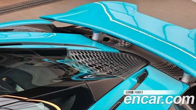 Mclaren 765LT 4.0 Coupe - фото 2