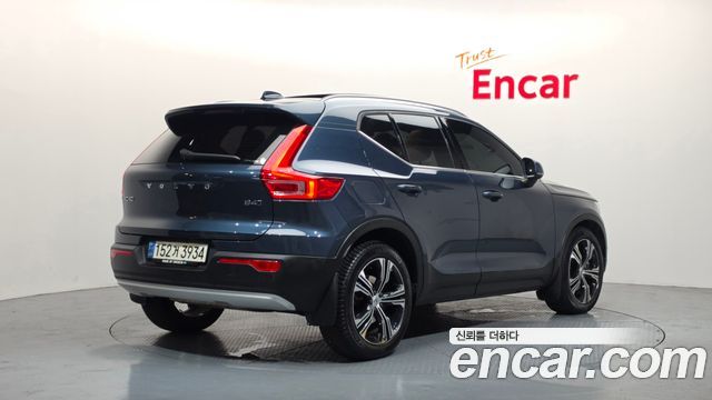 Volvo XC40 B4 Inscription - фото 1
