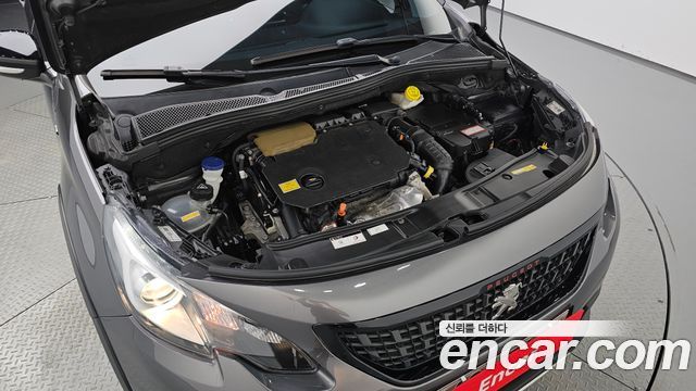 Peugeot 2008 1.5 BlueHDi GT Line - фото 4