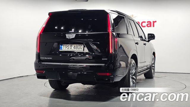 Cadillac Escalade 5-го поколения 6.2 Sports Platinum - фото 3