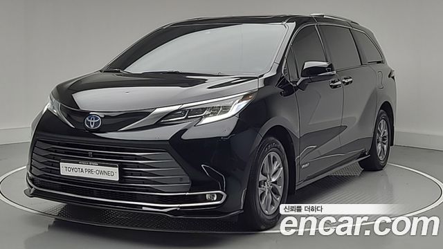 Toyota Sienna 4-го поколения 2.5 Hybrid AWD - фото 0