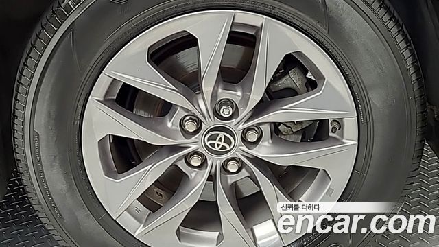 Toyota Sienna 4-го поколения 2.5 Hybrid AWD - фото 4