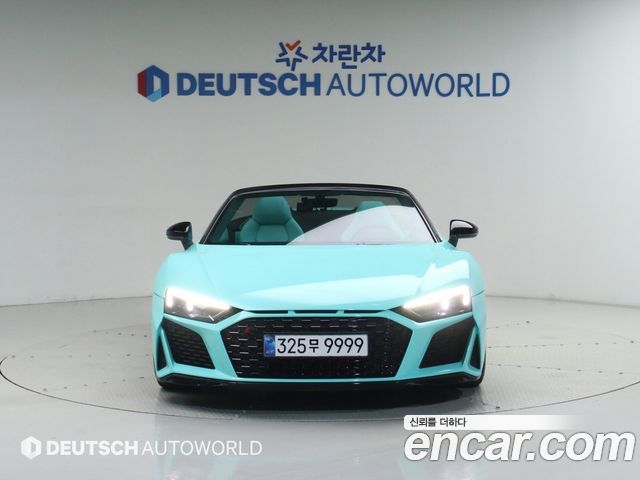 Audi R8 5.2 V10 Performance Spyder - фото 2