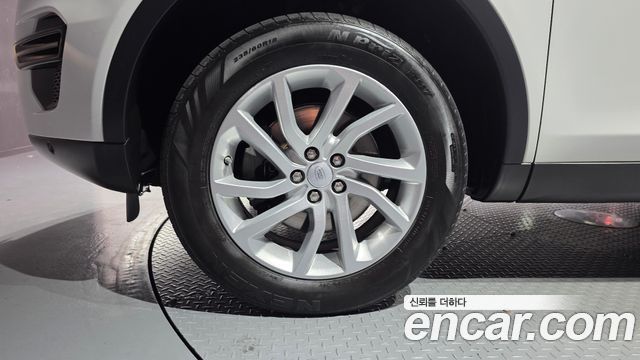 Land Rover Discovery Sport 2.0 TD4 SE (150PS) - фото 4